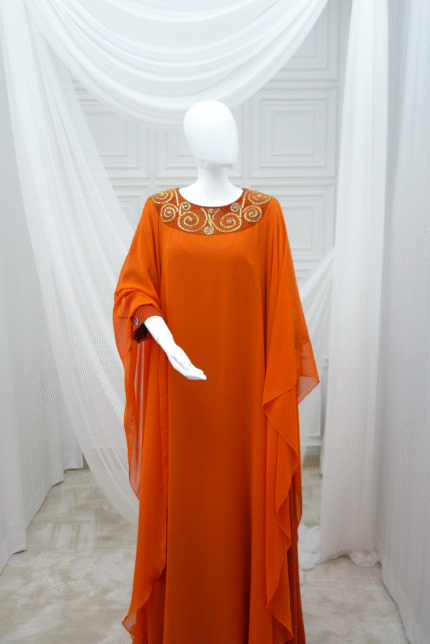 Crepe dress with chiffon embroidered with stones