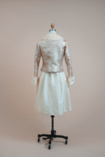 Two-piece set with a jacket made of Italian jacquard fabric and fur - Image 4